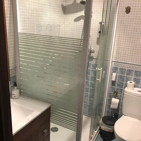 Daire Estudio De 50m2, Todo Exterior Y Con Patio, Ideal Parejas, Familias Con Ninos Pequenos Y De Largas Estancias, Con Techo Abuhardillado Y De Mejores Vistas De Toledo