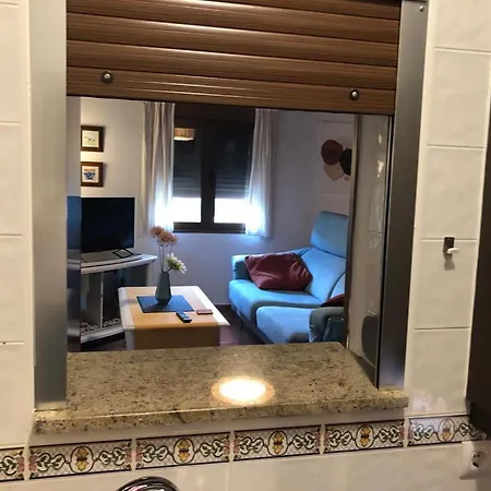 Estudio De 50m2, Todo Exterior Y Con Patio, Ideal Parejas, Familias Con Ninos Pequenos Y De Largas Estancias, Con Techo Abuhardillado Y De Mejores Vistas De Daire